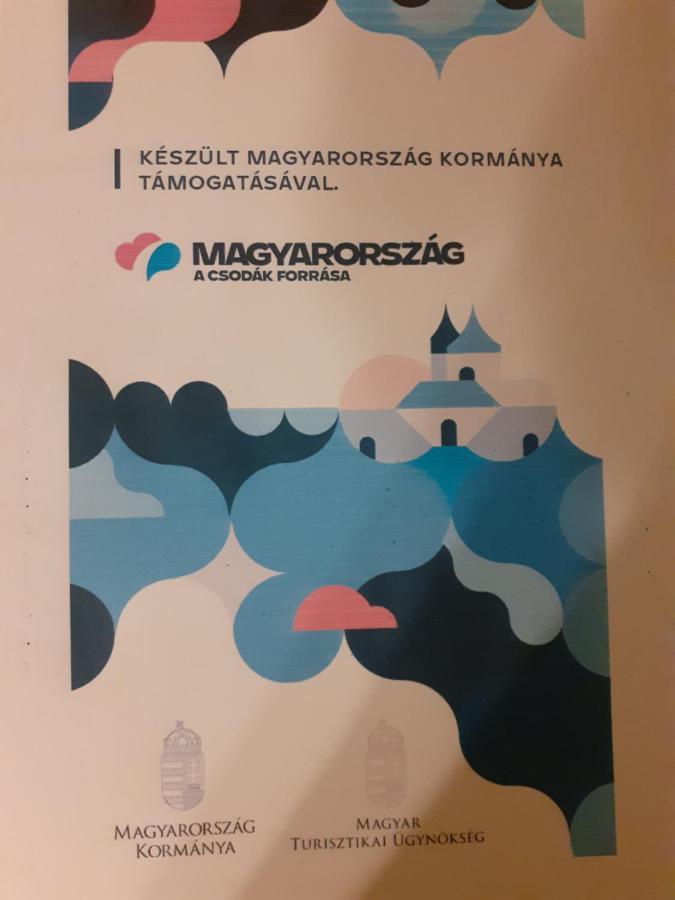 Готель Postakocsi Vendeghaz Kisgyor Екстер'єр фото